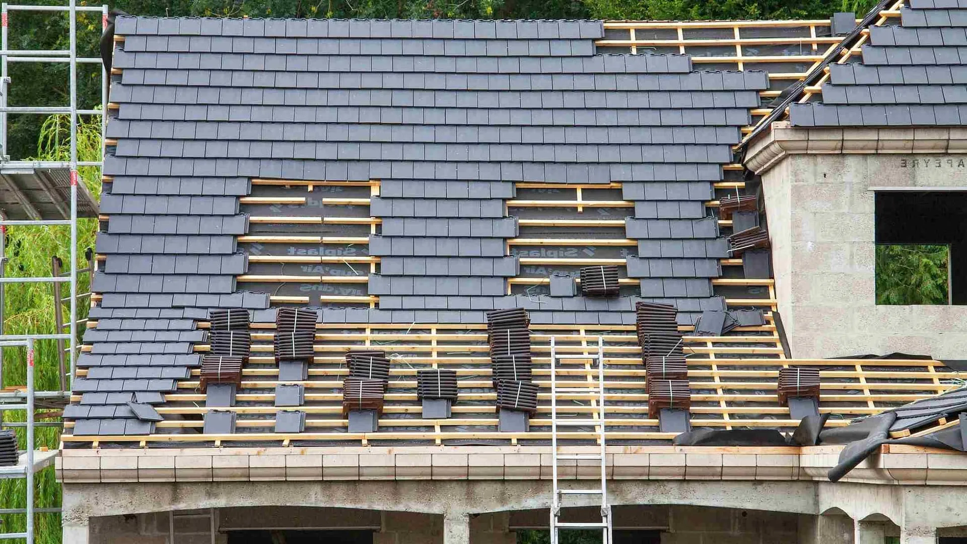 How Often Should a Roof Be Replaced?